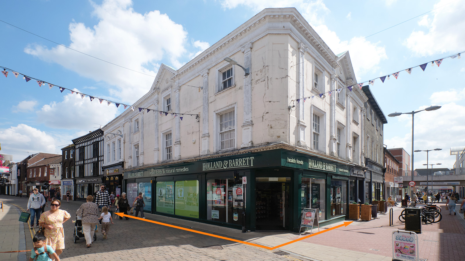 Holland & Barrett, 14 Norfolk Street<br>King's Lynn<br>Norfolk<br>PE30 1AR