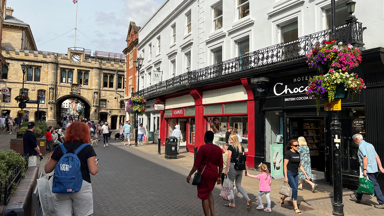 H. Samuel<br>298-299 High Street<br>Lincoln<br>Lincolnshire<br>LN2 1AF