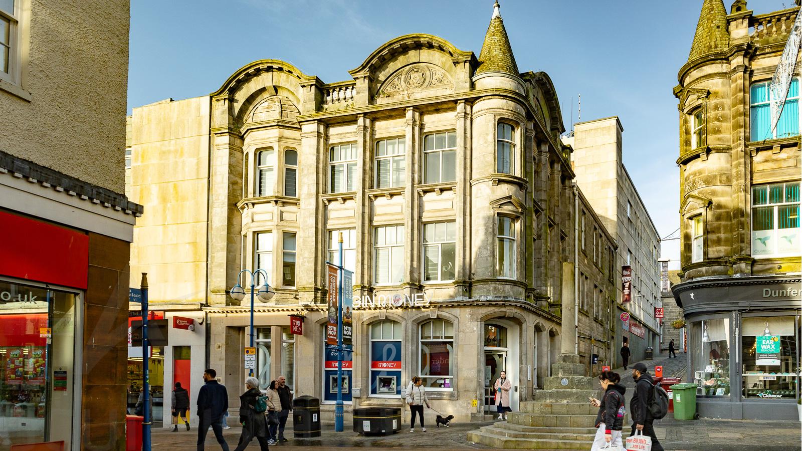 Clydesdale Bank PLC<br>64 High Street<br>Dunfermline<br>Fife<br>KY12 7DF