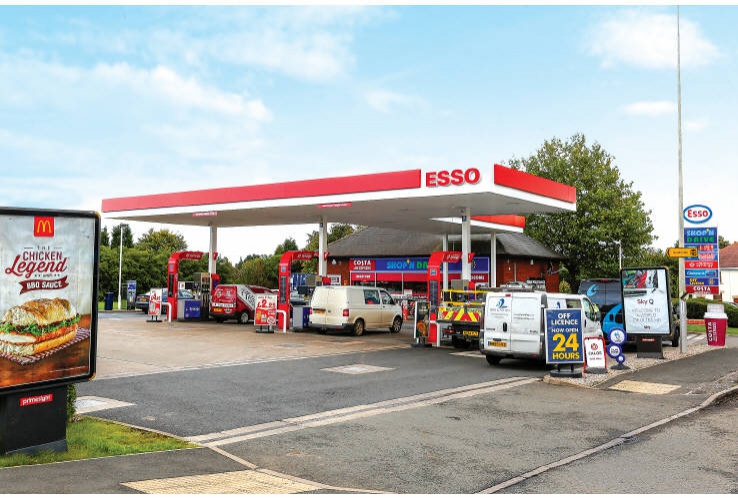 Esso Filling Station, Watling Street (A5), Muckley Corner, Lichfield ...